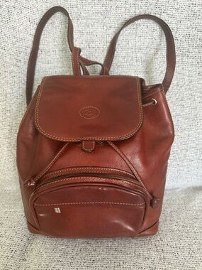 Tony Perotti Italy Leather Backpack in Rich Brown - Classic Everyday Carry